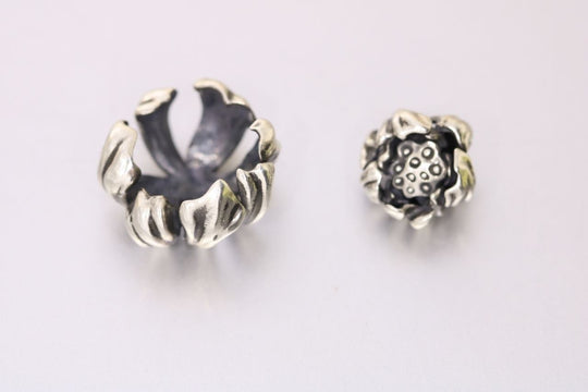 Water Lily Bracelet Bead