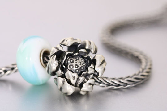 Water Lily Bracelet Bead